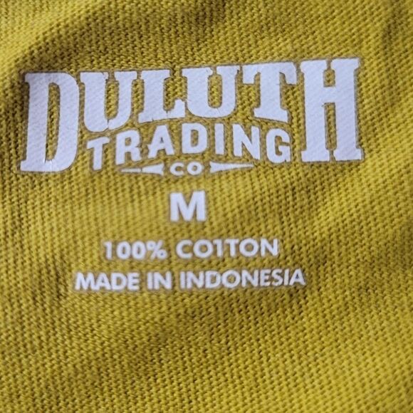 Duluth Trading Co. Women's Lemon Gold Longtail T® Scoopneck Long-Sleeve Top - Picture 3 of 12
